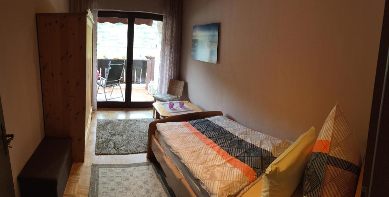 Ferienwohnung Unter Dem Schild Oberfell Εξωτερικό φωτογραφία